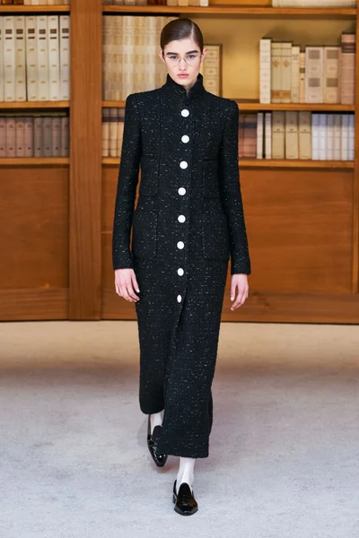 Look 3